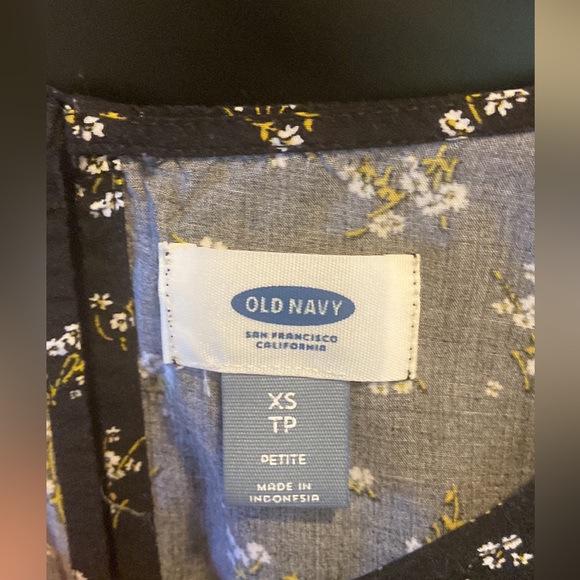 Black floral old navy dress. - Picture 2 of 6